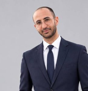Bagher Hajghani، Uzman